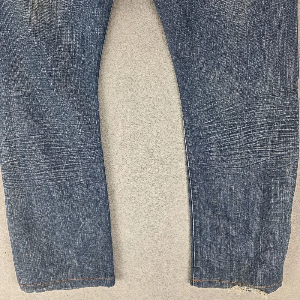 Vintage Levis Engineered Jeans Mens Blue Twisted Medium Wash Zip Fly Fits 32x28